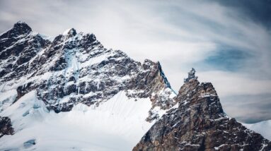 Photo Snowy Mountains